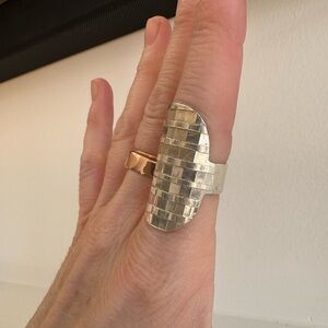 Sterling Silver basket weave woven mesh statement ring.  Size 7.